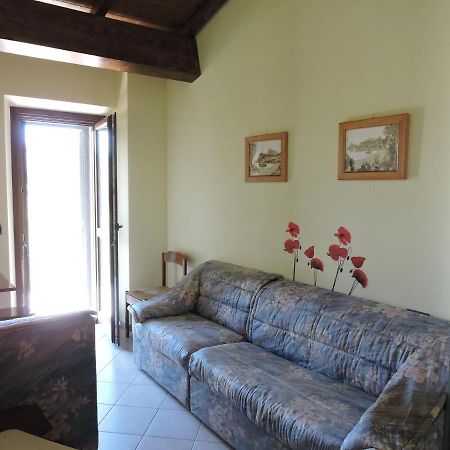 La Casa Di Marco E Lorella Fratta Todina Esterno foto